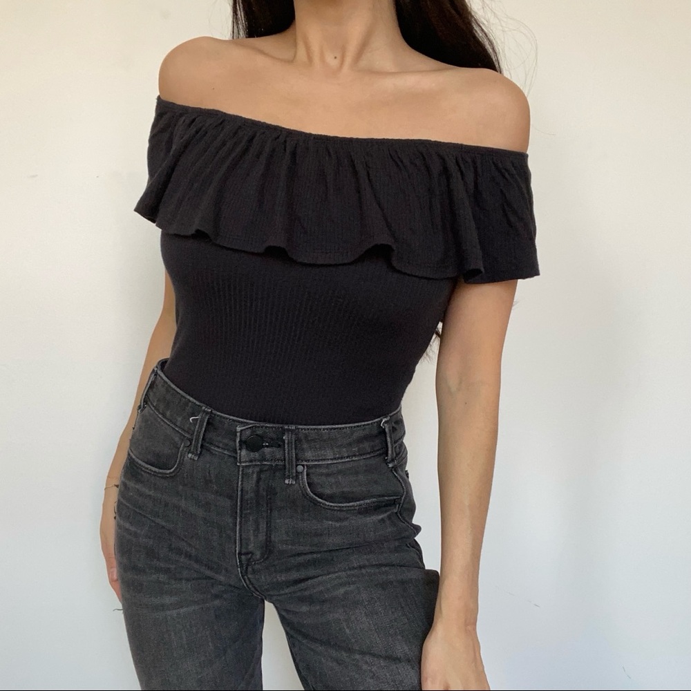 Abercrombie and Fitch off shoulder rib bodysuit XS